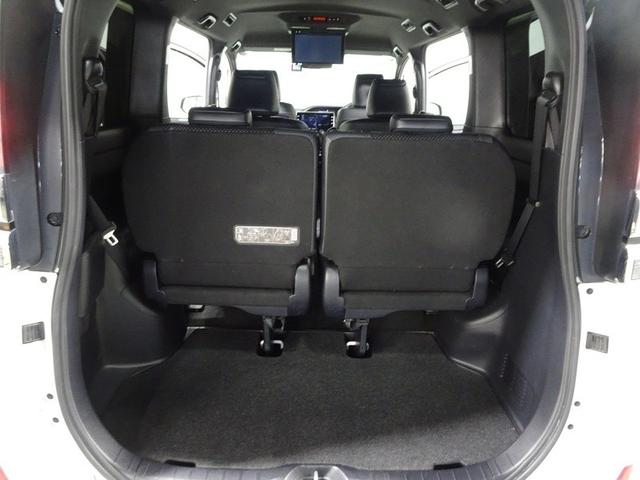 ヴォクシー ZS 煌III フルセグ メモリーナビ DVD再生 後席モニター バックカメラ 衝突被害軽減システム ETC ドラレコ 両側電動スライド LEDヘッドランプ ウオークスルー 乗車定員7人 3列シート ワンオーナー(17枚目)