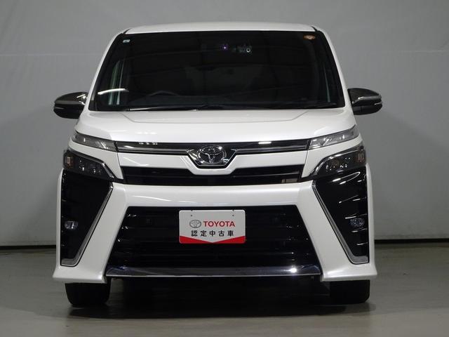 ヴォクシー ZS 煌III フルセグ メモリーナビ DVD再生 後席モニター バックカメラ 衝突被害軽減システム ETC ドラレコ 両側電動スライド LEDヘッドランプ ウオークスルー 乗車定員7人 3列シート ワンオーナー(19枚目)