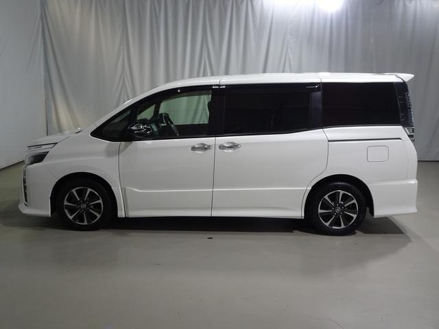 ヴォクシー ZS 煌III フルセグ メモリーナビ DVD再生 後席モニター バックカメラ 衝突被害軽減システム ETC ドラレコ 両側電動スライド LEDヘッドランプ ウオークスルー 乗車定員7人 3列シート ワンオーナー(20枚目)