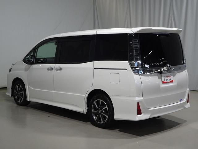 ヴォクシー ZS 煌III フルセグ メモリーナビ DVD再生 後席モニター バックカメラ 衝突被害軽減システム ETC ドラレコ 両側電動スライド LEDヘッドランプ ウオークスルー 乗車定員7人 3列シート ワンオーナー(21枚目)