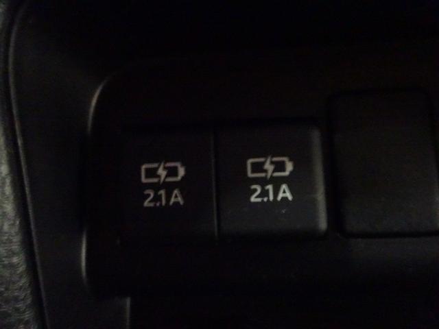 ヴォクシー ZS 煌III フルセグ メモリーナビ DVD再生 後席モニター バックカメラ 衝突被害軽減システム ETC ドラレコ 両側電動スライド LEDヘッドランプ ウオークスルー 乗車定員7人 3列シート ワンオーナー(34枚目)