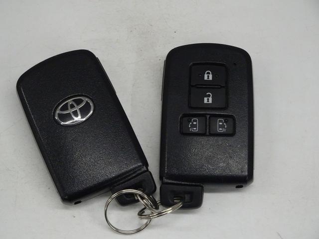 ヴォクシー ZS 煌III フルセグ メモリーナビ DVD再生 後席モニター バックカメラ 衝突被害軽減システム ETC ドラレコ 両側電動スライド LEDヘッドランプ ウオークスルー 乗車定員7人 3列シート ワンオーナー(39枚目)