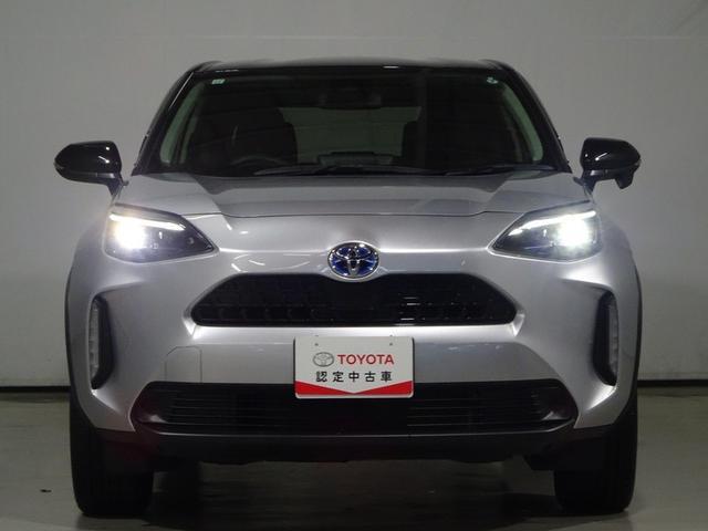 ヤリスクロス ハイブリッドＺ　フルセグ　メモリーナビ　ＤＶＤ再生　ミュージックプレイヤー接続可　バックカメラ　衝突被害軽減システム　ＥＴＣ　ＬＥＤヘッドランプ　ワンオーナー　記録簿（5枚目）