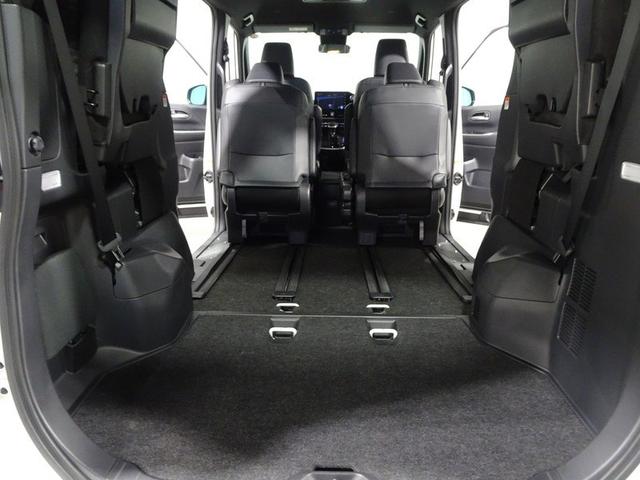 �o�b�N�h�A�̊J�����L���A�ו��̐ς݉��낵���ƂĂ��y�ł��B�����V�[�g�𒵂ˏグ��΁A����ɑ�e�ʂ̃��Q�[�W�X�y�[�X�ɁI