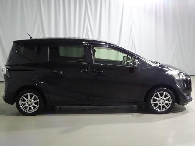 シエンタ Ｇ　フルセグ　メモリーナビ　ＤＶＤ再生　バックカメラ　ＥＴＣ　両側電動スライド　ウオークスルー　乗車定員７人　３列シート　アイドリングストップ（2枚目）