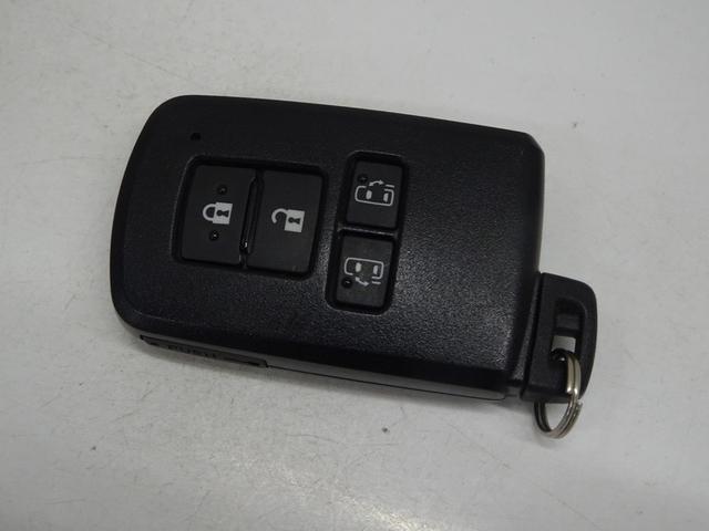 シエンタ Ｇ　フルセグ　メモリーナビ　ＤＶＤ再生　バックカメラ　ＥＴＣ　両側電動スライド　ウオークスルー　乗車定員７人　３列シート　アイドリングストップ（39枚目）