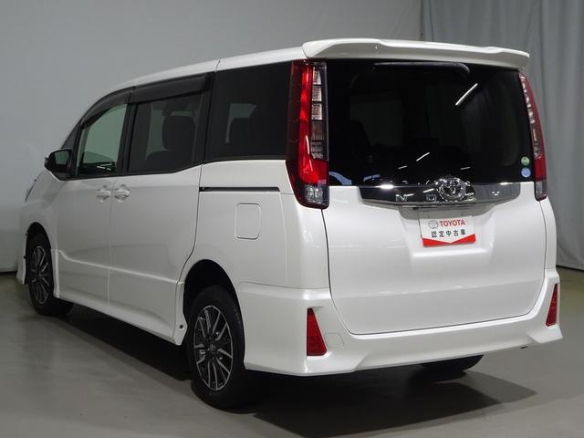 ノア Ｓｉ　４ＷＤ　フルセグ　メモリーナビ　ＤＶＤ再生　バックカメラ　衝突被害軽減システム　ＥＴＣ　電動スライドドア　ＬＥＤヘッドランプ　ウオークスルー　乗車定員７人　３列シート　ワンオーナー（19枚目）