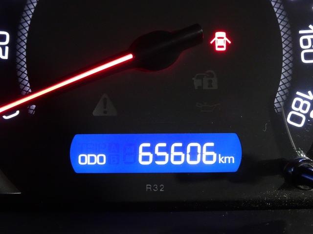 ノア Ｓｉ　４ＷＤ　フルセグ　メモリーナビ　ＤＶＤ再生　バックカメラ　衝突被害軽減システム　ＥＴＣ　電動スライドドア　ＬＥＤヘッドランプ　ウオークスルー　乗車定員７人　３列シート　ワンオーナー（26枚目）