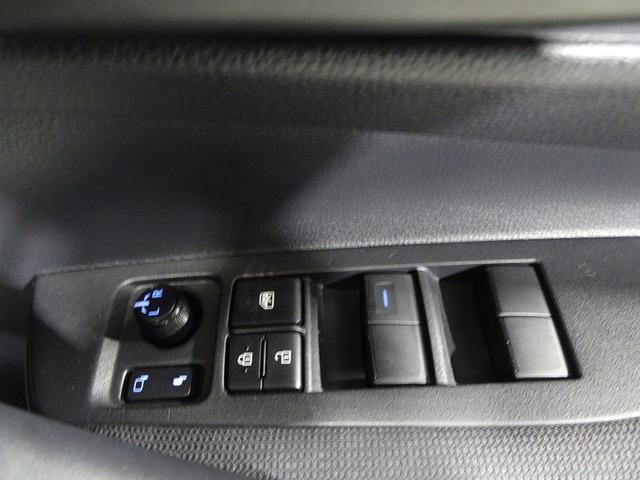 カローラスポーツ Ｇ　Ｘ　ワンセグ　メモリーナビ　ミュージックプレイヤー接続可　バックカメラ　衝突被害軽減システム　ＬＥＤヘッドランプ　ワンオーナー　アイドリングストップ（29枚目）