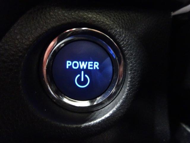 ＲＡＶ４ ハイブリッドＸ　４ＷＤ　フルセグ　メモリーナビ　ＤＶＤ再生　バックカメラ　衝突被害軽減システム　ＥＴＣ　ＬＥＤヘッドランプ　ワンオーナー　フルエアロ（9枚目）