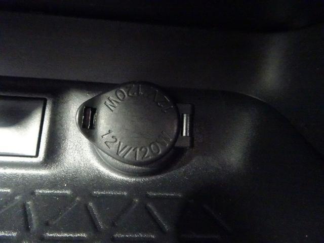 ＲＡＶ４ ハイブリッドＸ　４ＷＤ　フルセグ　メモリーナビ　ＤＶＤ再生　バックカメラ　衝突被害軽減システム　ＥＴＣ　ＬＥＤヘッドランプ　ワンオーナー　フルエアロ（35枚目）