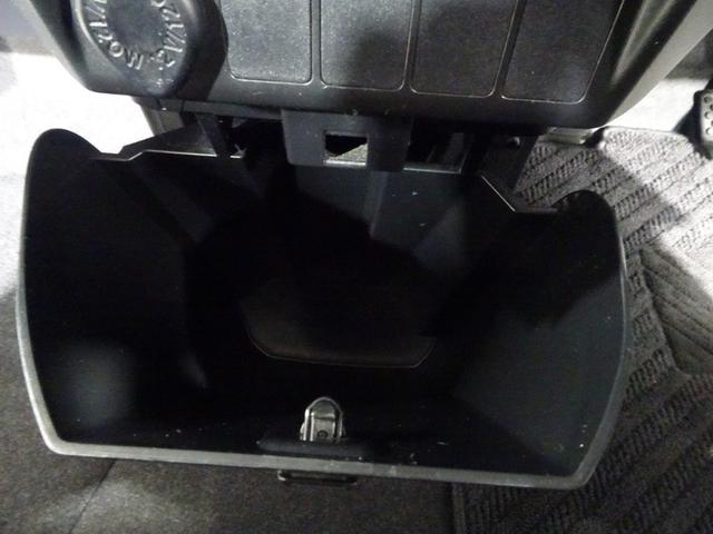 ルーミー X 4WD ミュージックプレイヤー接続可 バックカメラ 衝突被害軽減システム ETC 電動スライドドア ウオークスルー ワンオーナー アイドリングストップ(32枚目)