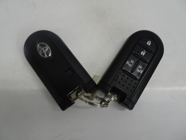 �X�}�[�g�L�[�B����������Ă��邾���ŁA�h�A���b�N�̊J�A�X���C�h�h�A�̊J�A�G���W���n���������^�b�`�B