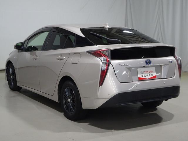 プリウス Ｓセーフティプラス　フルセグ　メモリーナビ　ＤＶＤ再生　バックカメラ　衝突被害軽減システム　ＥＴＣ　ドラレコ　ＬＥＤヘッドランプ　ワンオーナー（20枚目）