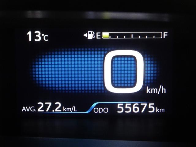 プリウス Ｓセーフティプラス　フルセグ　メモリーナビ　ＤＶＤ再生　バックカメラ　衝突被害軽減システム　ＥＴＣ　ドラレコ　ＬＥＤヘッドランプ　ワンオーナー（27枚目）