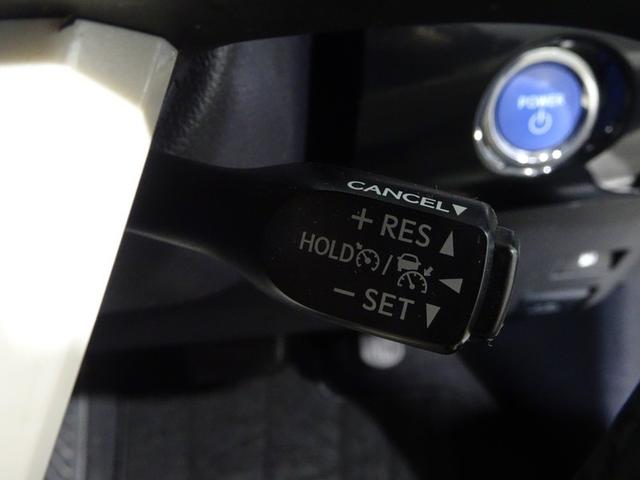 プリウス Ｓセーフティプラス　フルセグ　メモリーナビ　ＤＶＤ再生　バックカメラ　衝突被害軽減システム　ＥＴＣ　ドラレコ　ＬＥＤヘッドランプ　ワンオーナー（29枚目）