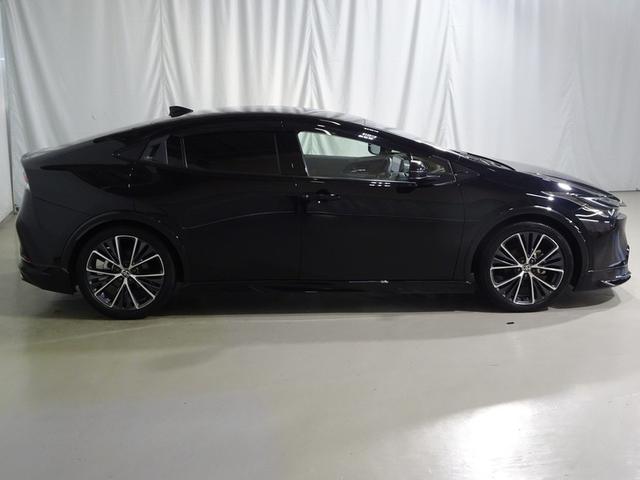 プリウス Ｚ　フルセグ　ミュージックプレイヤー接続可　バックカメラ　衝突被害軽減システム　ＥＴＣ　ドラレコ　ＬＥＤヘッドランプ　ワンオーナー　フルエアロ（17枚目）