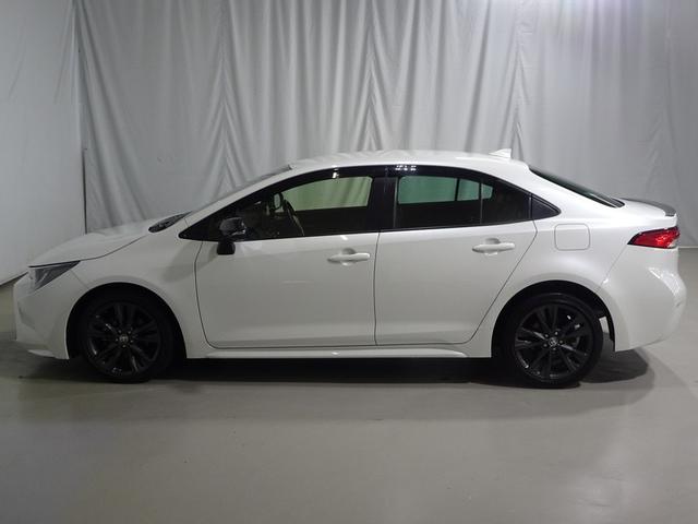 カローラ ハイブリッド　ダブルバイビー　ＤＶＤ再生　ミュージックプレイヤー接続可　バックカメラ　衝突被害軽減システム　ＥＴＣ　ドラレコ　ＬＥＤヘッドランプ　ワンオーナー（2枚目）