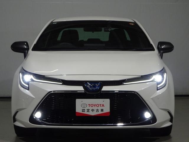 カローラ ハイブリッド　ダブルバイビー　ＤＶＤ再生　ミュージックプレイヤー接続可　バックカメラ　衝突被害軽減システム　ＥＴＣ　ドラレコ　ＬＥＤヘッドランプ　ワンオーナー（4枚目）