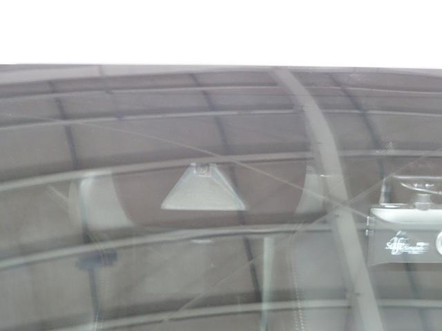 カローラ ハイブリッド　ダブルバイビー　ＤＶＤ再生　ミュージックプレイヤー接続可　バックカメラ　衝突被害軽減システム　ＥＴＣ　ドラレコ　ＬＥＤヘッドランプ　ワンオーナー（6枚目）