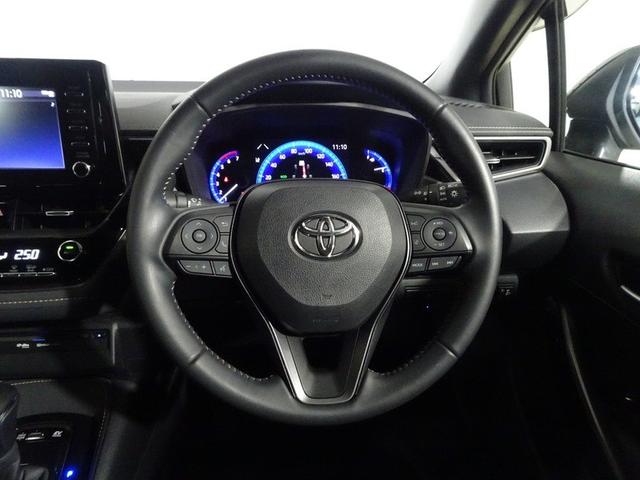 カローラ ハイブリッド　ダブルバイビー　ＤＶＤ再生　ミュージックプレイヤー接続可　バックカメラ　衝突被害軽減システム　ＥＴＣ　ドラレコ　ＬＥＤヘッドランプ　ワンオーナー（8枚目）