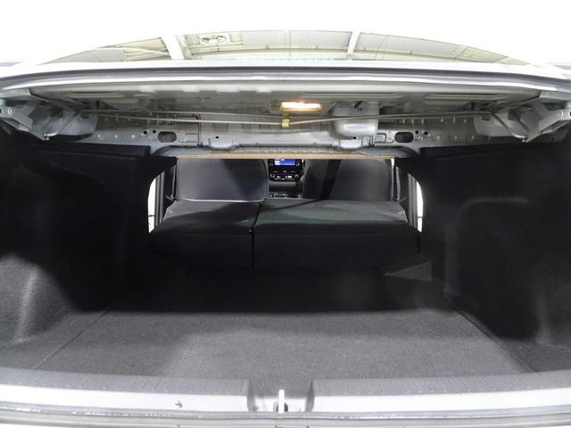 カローラ ハイブリッド　ダブルバイビー　ＤＶＤ再生　ミュージックプレイヤー接続可　バックカメラ　衝突被害軽減システム　ＥＴＣ　ドラレコ　ＬＥＤヘッドランプ　ワンオーナー（17枚目）