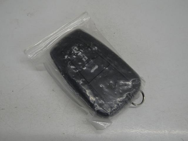 カローラ ハイブリッド　ダブルバイビー　ＤＶＤ再生　ミュージックプレイヤー接続可　バックカメラ　衝突被害軽減システム　ＥＴＣ　ドラレコ　ＬＥＤヘッドランプ　ワンオーナー（39枚目）