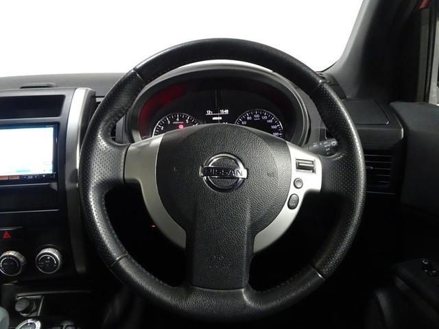 エクストレイル ２０Ｘｔｔ　４ＷＤ　フルセグ　メモリーナビ　ＤＶＤ再生　ミュージックプレイヤー接続可　バックカメラ　クルーズコントロール　ＥＴＣ　スマートキー　シートヒーター　ＨＩＤヘッドライト　純正アルミ　合皮シート（7枚目）