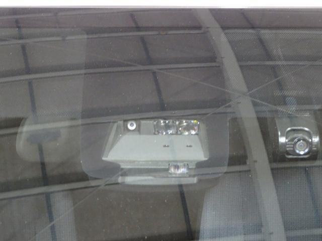 シエンタ ハイブリッドＧ　トヨタ認定中古車　一年間保証付　フルセグ　メモリーナビ　ＤＶＤ再生　バックカメラ　衝突被害軽減システム　オートマチックハイビーム　ドラレコ　スマートキー　オートエアコン　両側電動スライド　社外アルミ（7枚目）