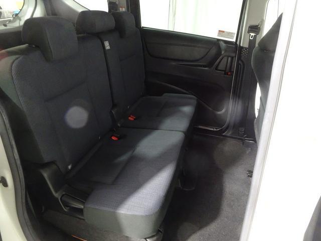 シエンタ ハイブリッドＧ　トヨタ認定中古車　一年間保証付　フルセグ　メモリーナビ　ＤＶＤ再生　バックカメラ　衝突被害軽減システム　オートマチックハイビーム　ドラレコ　スマートキー　オートエアコン　両側電動スライド　社外アルミ（14枚目）