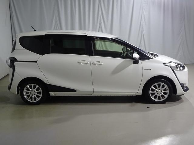 シエンタ ハイブリッドＧ　トヨタ認定中古車　一年間保証付　フルセグ　メモリーナビ　ＤＶＤ再生　バックカメラ　衝突被害軽減システム　オートマチックハイビーム　ドラレコ　スマートキー　オートエアコン　両側電動スライド　社外アルミ（19枚目）