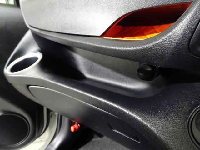 シエンタ ハイブリッドＧ　トヨタ認定中古車　一年間保証付　フルセグ　メモリーナビ　ＤＶＤ再生　バックカメラ　衝突被害軽減システム　オートマチックハイビーム　ドラレコ　スマートキー　オートエアコン　両側電動スライド　社外アルミ（39枚目）