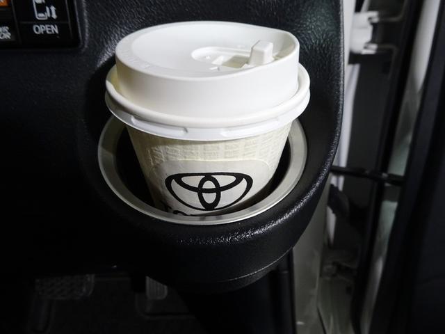 シエンタ ハイブリッドＧ　トヨタ認定中古車　一年間保証付　フルセグ　メモリーナビ　ＤＶＤ再生　バックカメラ　衝突被害軽減システム　オートマチックハイビーム　ドラレコ　スマートキー　オートエアコン　両側電動スライド　社外アルミ（43枚目）