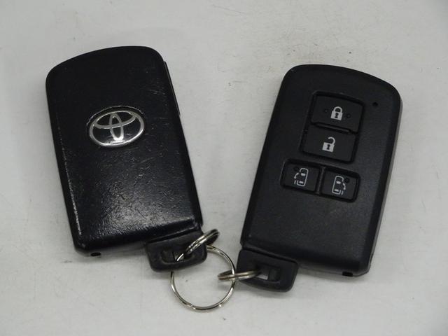 シエンタ ハイブリッドＧ　トヨタ認定中古車　一年間保証付　フルセグ　メモリーナビ　ＤＶＤ再生　バックカメラ　衝突被害軽減システム　オートマチックハイビーム　ドラレコ　スマートキー　オートエアコン　両側電動スライド　社外アルミ（51枚目）