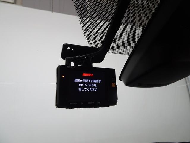 シエンタ Ｇ　フルセグ　メモリーナビ　ＤＶＤ再生　バックカメラ　衝突被害軽減システム　ＥＴＣ　ドラレコ　両側電動スライド　ウオークスルー　乗車定員７人　３列シート　アイドリングストップ（7枚目）