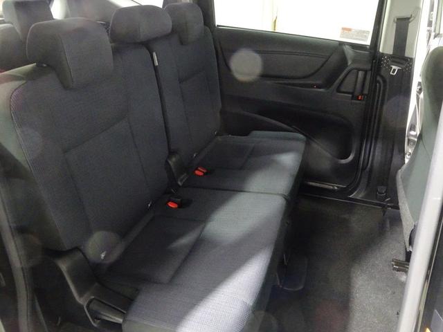 シエンタ Ｇ　フルセグ　メモリーナビ　ＤＶＤ再生　バックカメラ　衝突被害軽減システム　ＥＴＣ　ドラレコ　両側電動スライド　ウオークスルー　乗車定員７人　３列シート　アイドリングストップ（14枚目）