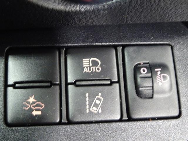 シエンタ Ｇ　フルセグ　メモリーナビ　ＤＶＤ再生　バックカメラ　衝突被害軽減システム　ＥＴＣ　ドラレコ　両側電動スライド　ウオークスルー　乗車定員７人　３列シート　アイドリングストップ（28枚目）