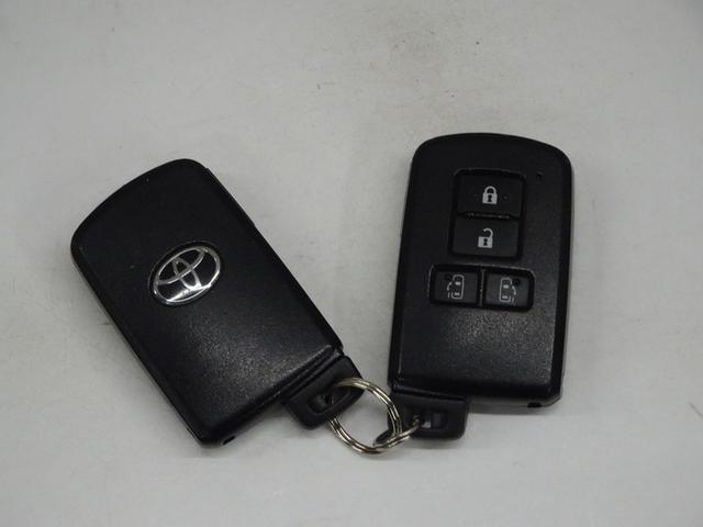 シエンタ Ｇ　フルセグ　メモリーナビ　ＤＶＤ再生　バックカメラ　衝突被害軽減システム　ＥＴＣ　ドラレコ　両側電動スライド　ウオークスルー　乗車定員７人　３列シート　アイドリングストップ（39枚目）