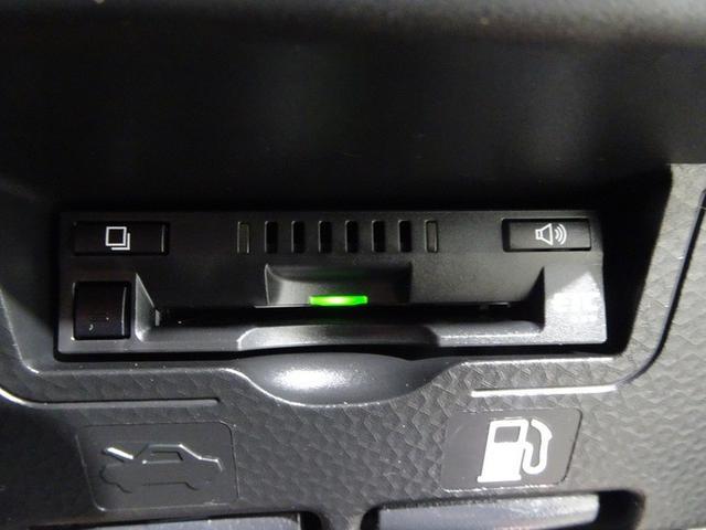 ルーミー X S 4WD フルセグ メモリーナビ DVD再生 バックカメラ 衝突被害軽減システム ETC 電動スライドドア ウオークスルー 記録簿 アイドリングストップ(12枚目)