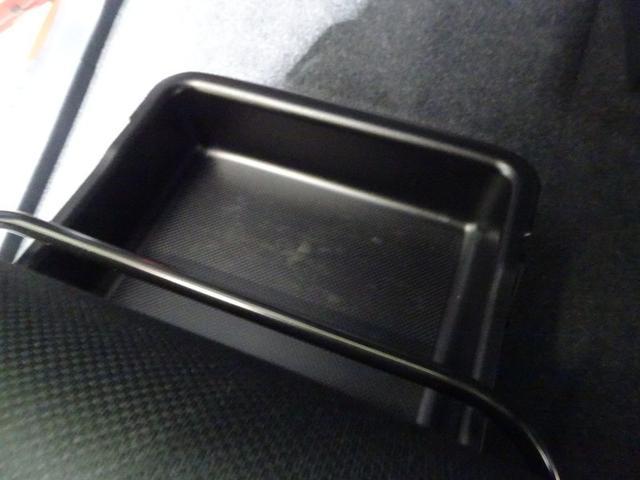 ルーミー X S 4WD フルセグ メモリーナビ DVD再生 バックカメラ 衝突被害軽減システム ETC 電動スライドドア ウオークスルー 記録簿 アイドリングストップ(39枚目)