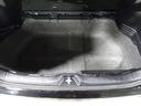 ラゲージボード下の収納スペース。深さもあるので荷物がしっかり入ります。