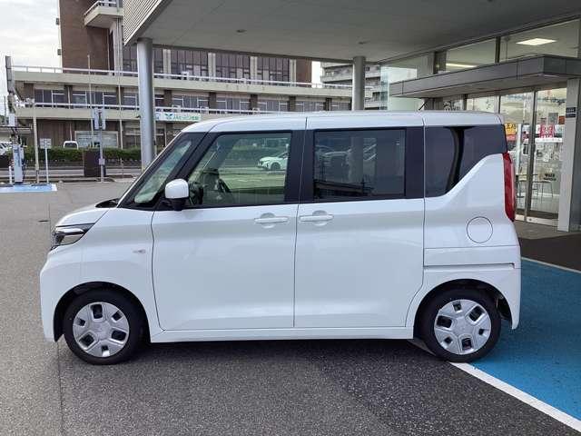 ｅＫスペース Ｍ　パーキングセンサー　フルセグＴＶ　デュアルエアバッグ　バックモニター　キーレスエントリーシステム　盗難防止装置　シートヒーター　パワーウインドウ　メモリーナビ　エアバッグ　エアコン　パワーステアリング（6枚目）