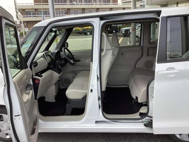 ｅＫスペース Ｍ　パーキングセンサー　フルセグＴＶ　デュアルエアバッグ　バックモニター　キーレスエントリーシステム　盗難防止装置　シートヒーター　パワーウインドウ　メモリーナビ　エアバッグ　エアコン　パワーステアリング（7枚目）