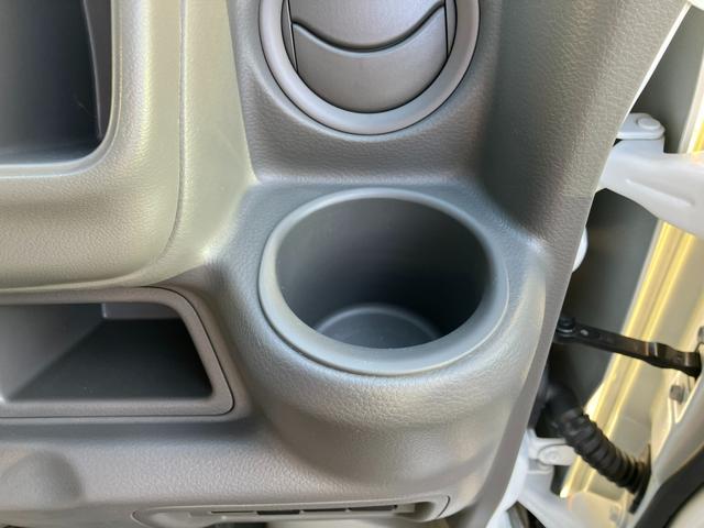 エブリイ ＰＡリミテッド　６型　４ＷＤ　衝突被害軽減ブレーキ　スズキ認定中古車　ＵＳＢ充電ソケット（28枚目）
