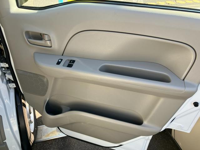 エブリイ ＰＡリミテッド　６型　４ＷＤ　衝突被害軽減ブレーキ　スズキ認定中古車　ＵＳＢ充電ソケット（35枚目）