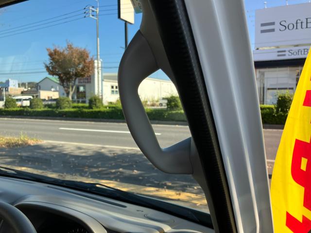 エブリイ ＰＡリミテッド　６型　４ＷＤ　衝突被害軽減ブレーキ　スズキ認定中古車　ＵＳＢ充電ソケット（40枚目）