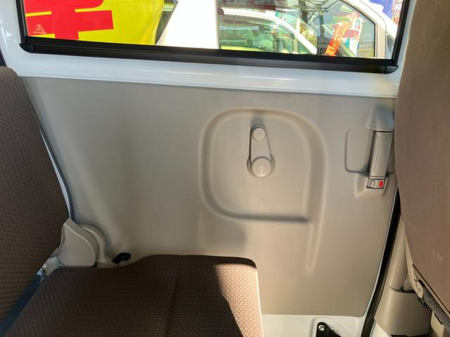 エブリイ ＰＡリミテッド　６型　４ＷＤ　衝突被害軽減ブレーキ　スズキ認定中古車　ＵＳＢ充電ソケット（41枚目）