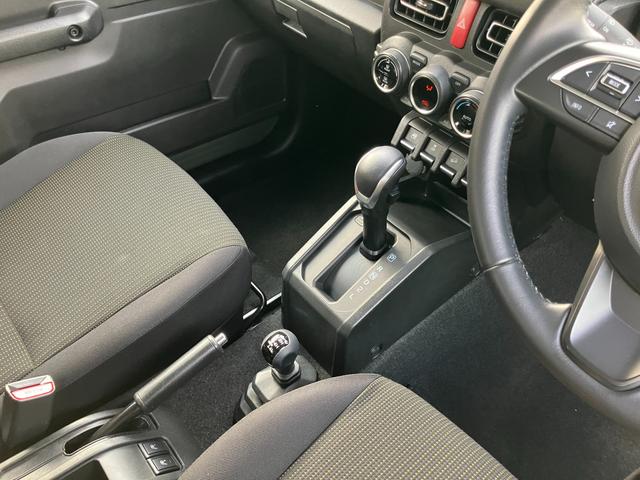 ジムニー ＸＣ　ＡＴ車　パートタイム４ＷＤ　衝突被害軽減ブレーキ　スズキ認定中古車　ＬＥＤヘッドライト　フォグランプ　プッシュスタート　オートライト（7枚目）