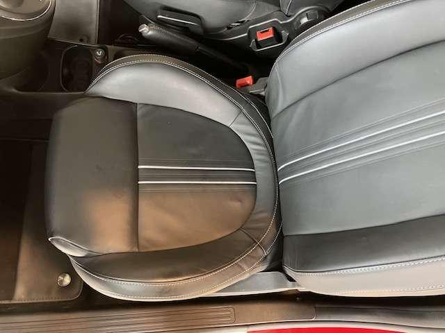 アバルト５９５ ツーリズモ（32枚目）