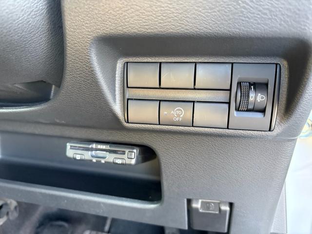 デイズ ハイウェイスター Gターボプロパイロットエディション ハーフレザーシート アラウンドビュー 9インチ純正ナビ(16枚目)